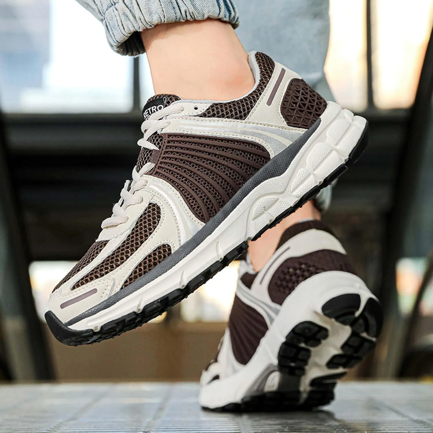 Men's Classic Lightweight Breathable Leisure Travel Hiking Shoes